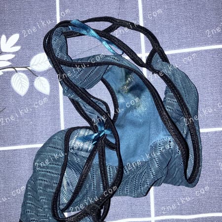 一条性感镂空透气款原味内裤的照片 - 缩略图