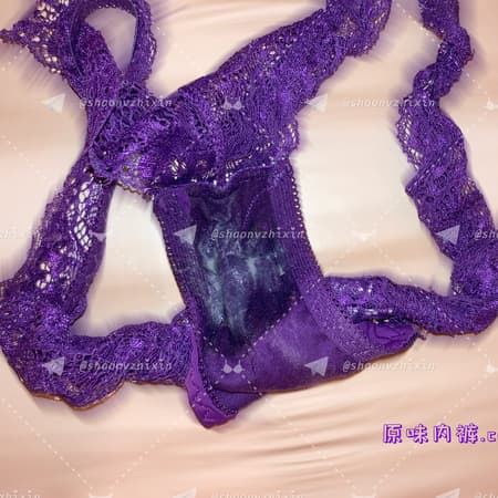紫色蕾丝原味内裤照片，上面有很多排卵期白带 - 缩略图