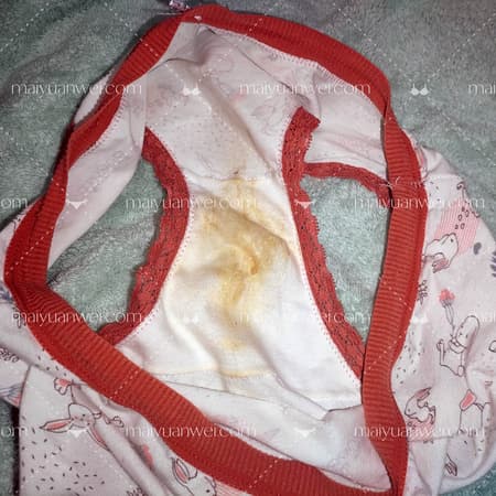 少女甜美中腰蕾丝三角裤裆部白带痕迹照片 - 缩略图