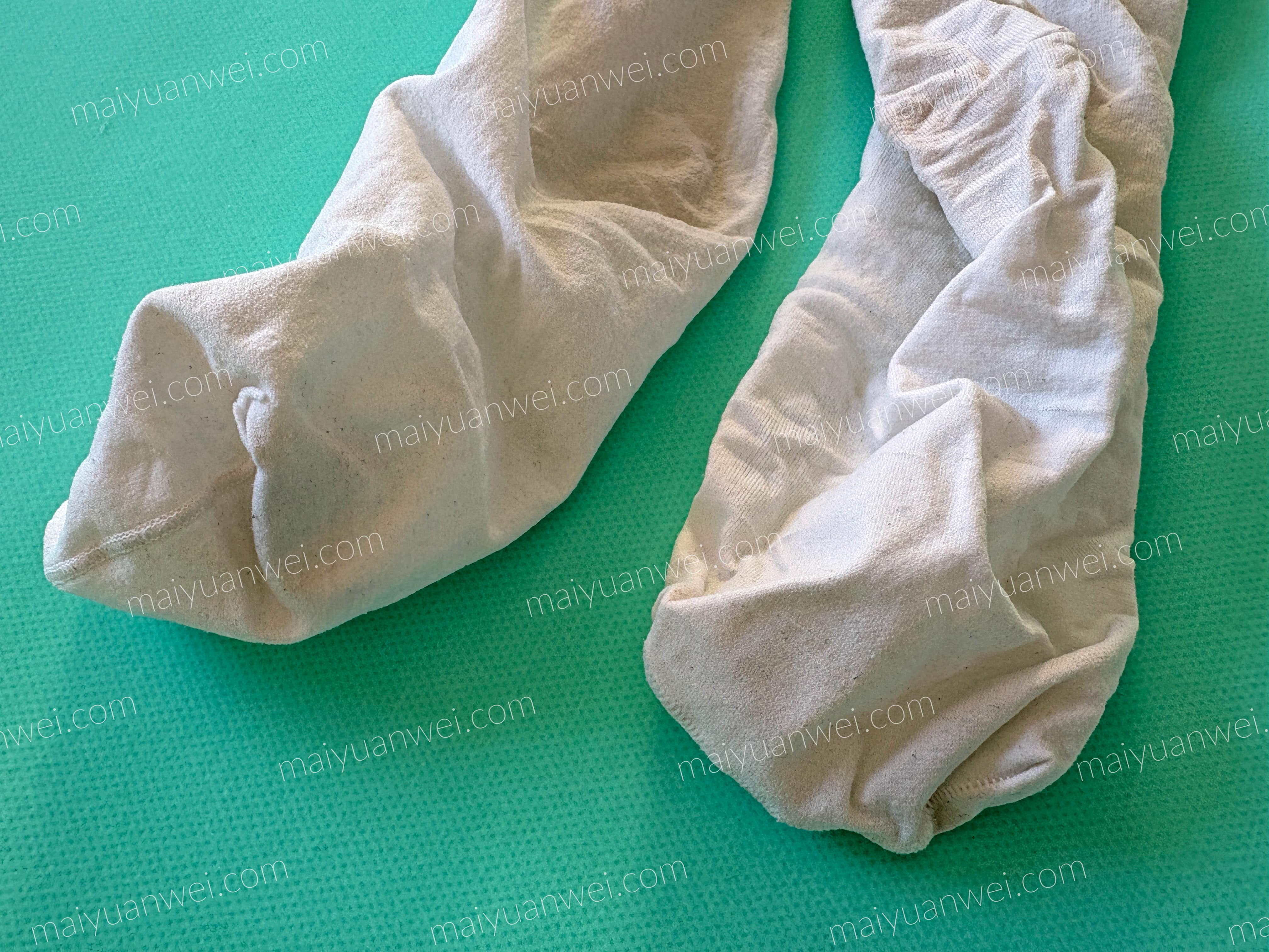 白色原味长筒袜足部特写高清照片