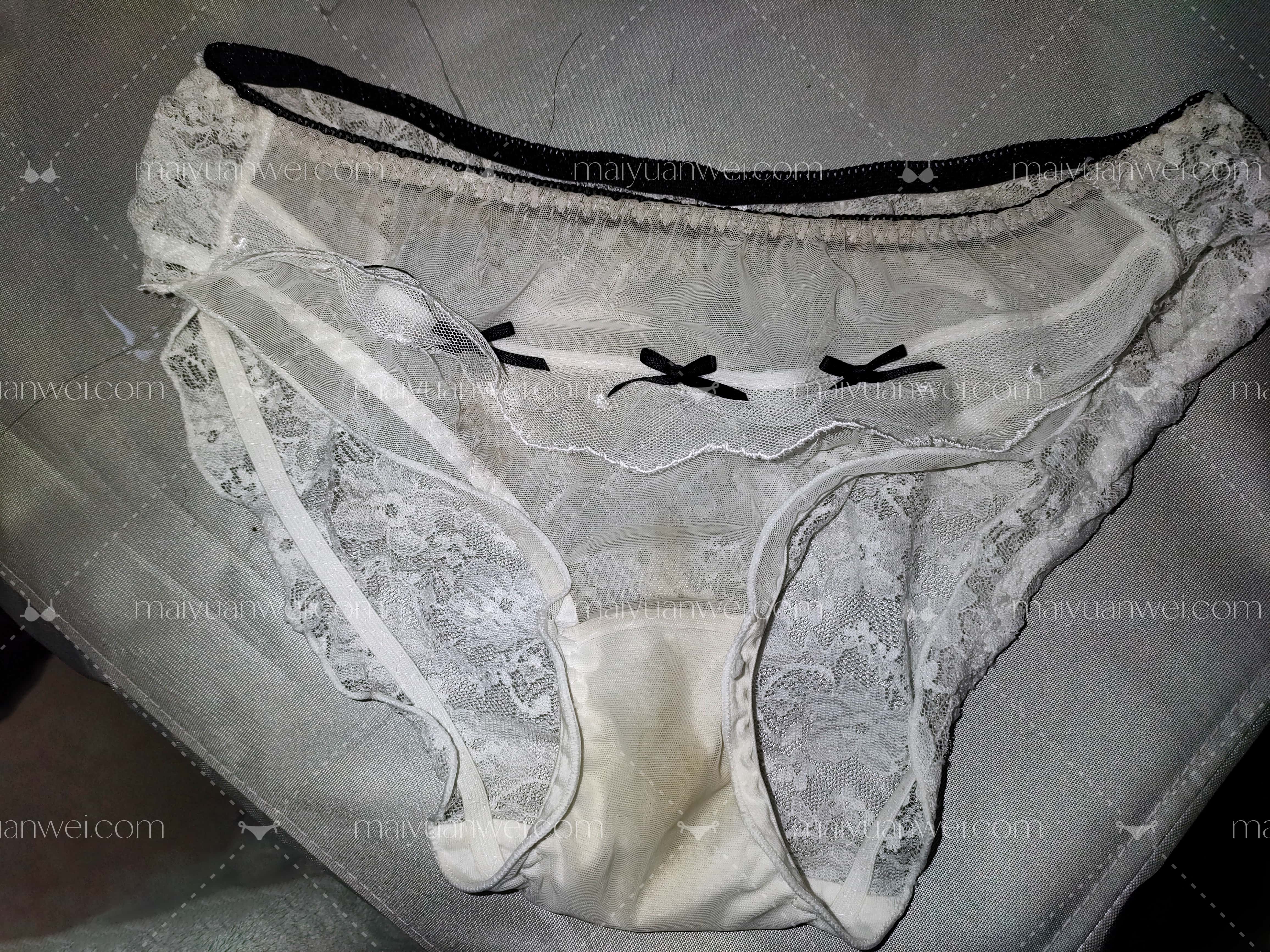 性感蕾丝透视情趣原味内裤-正面平铺照片